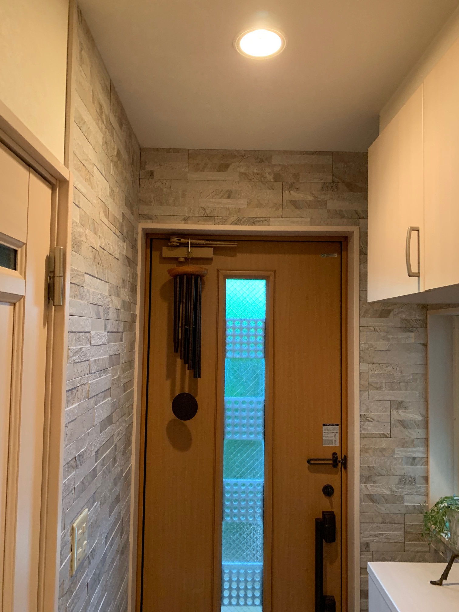 玄関回りタイル工事